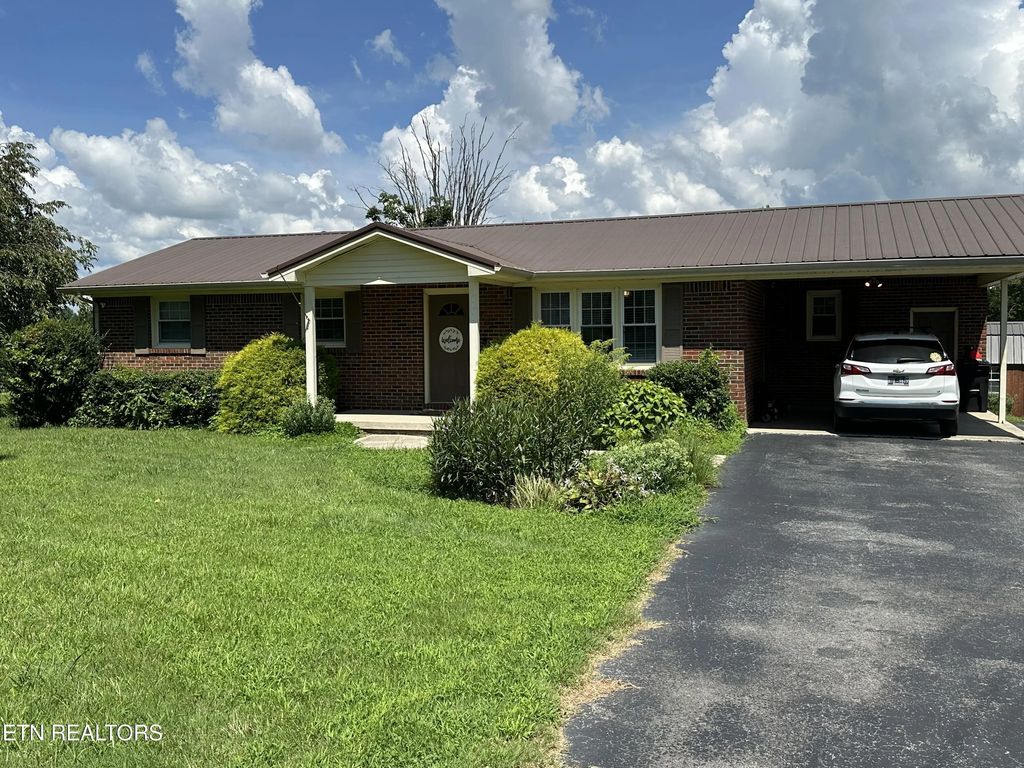1567 Clemmons Rd, Cookeville