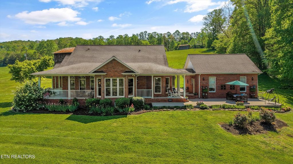 4151 Cave Springs Rd, Tazewell