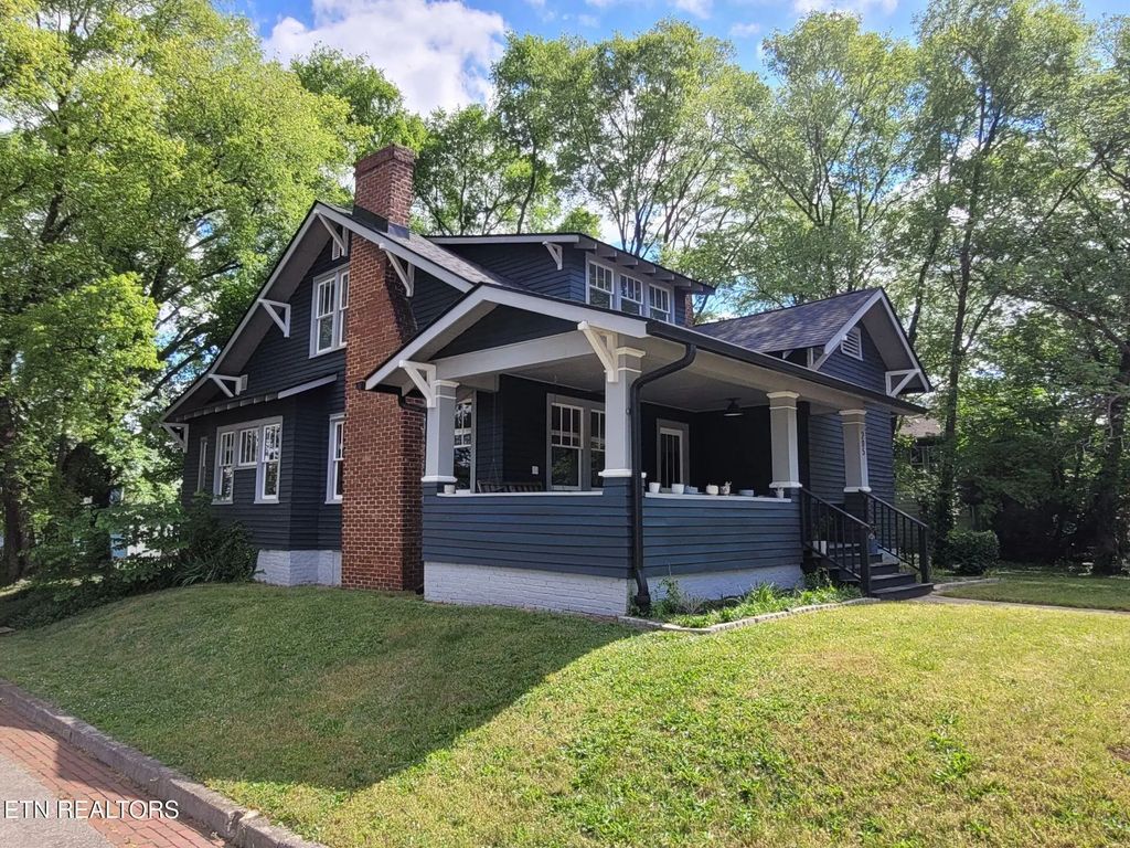 205 Leonard Place, Knoxville