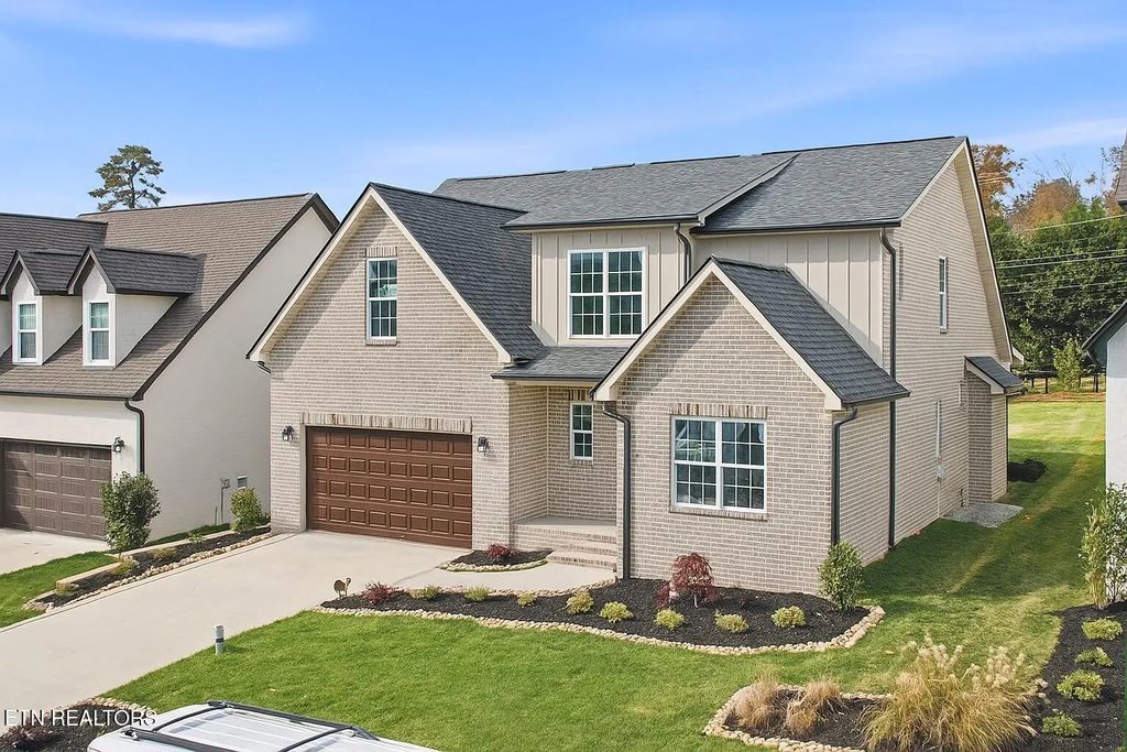 8117 Carolina Cherry Lane, Knoxville