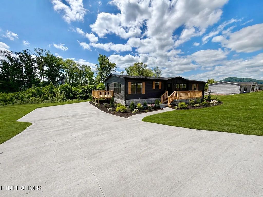 1093 Elaine Drive, Tazewell