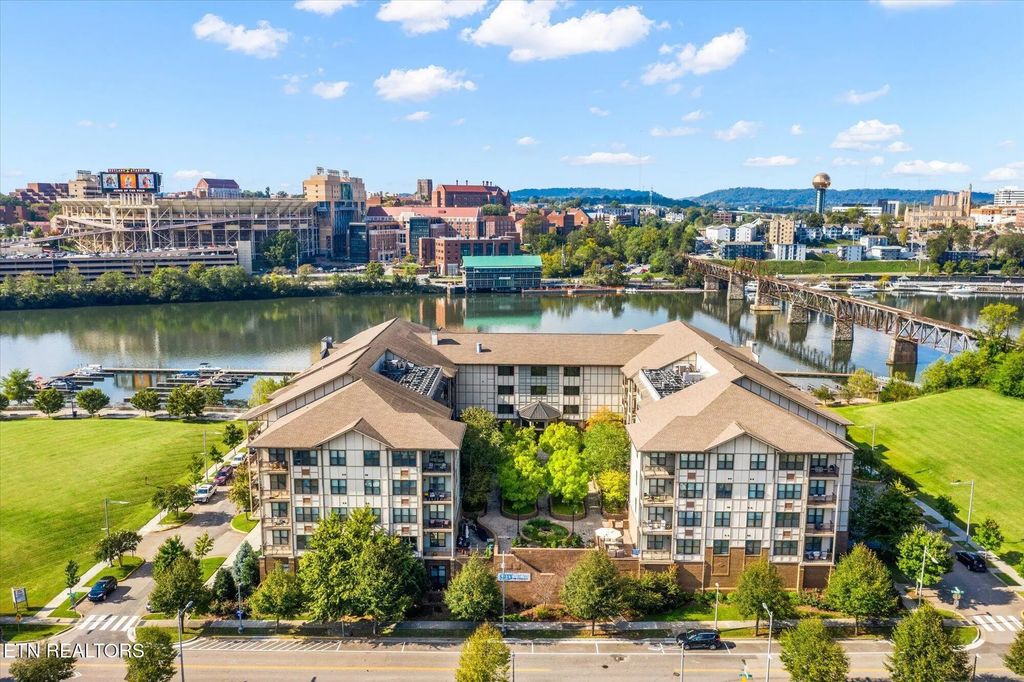445 W Blount Ave 221, Knoxville