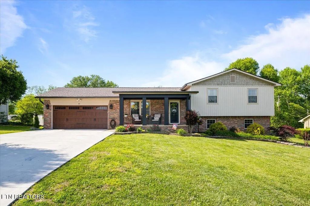 304 Dogwood Lane, Jacksboro