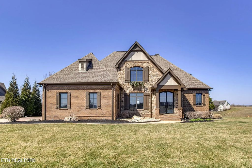 916 Castaway Lane, Lenoir City