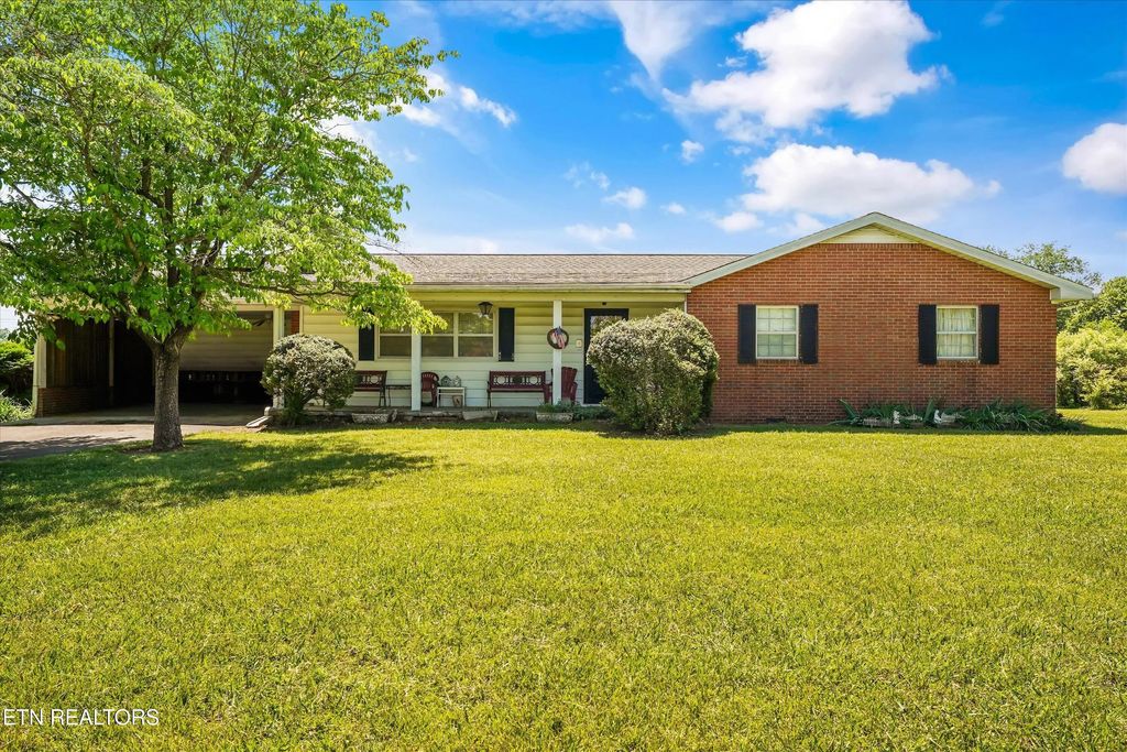 111 Harmon Rd, Maryville