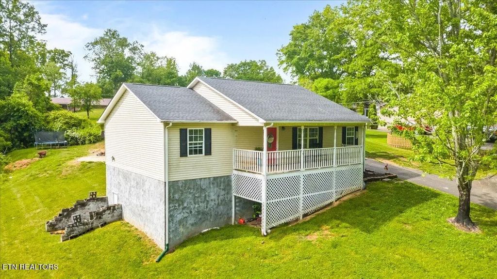 226 Mckinney Rd, LaFollette