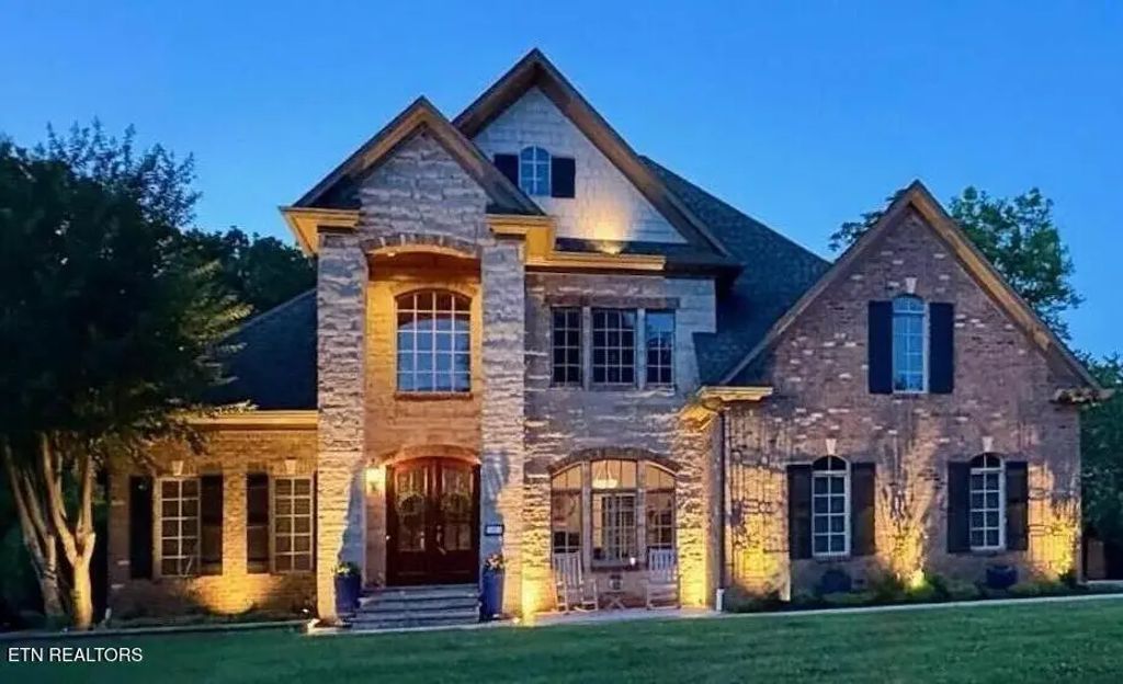 1724 Duncan Woods Lane, Knoxville