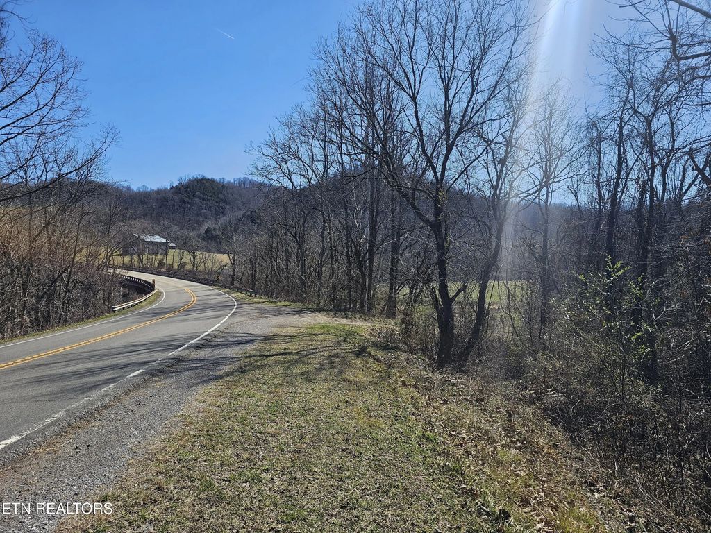 Route 70, Jonesville