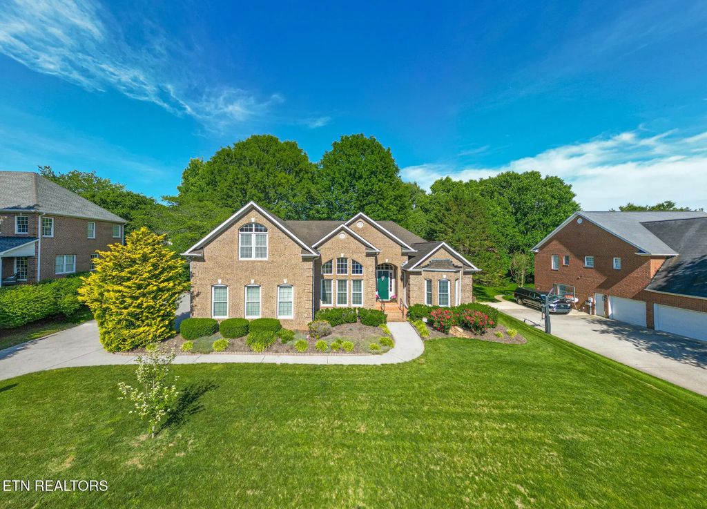 552 Windham Hill Rd, Knoxville