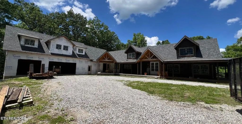 1631 Grave Hill Rd, Oneida
