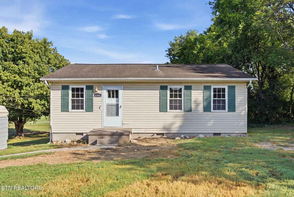 6305 Strawberry Plains Pike, Knoxville