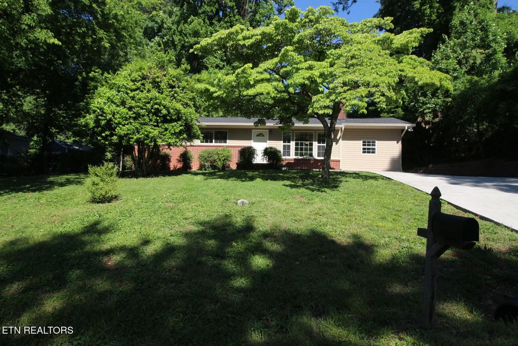 1603 Hope Way, Knoxville