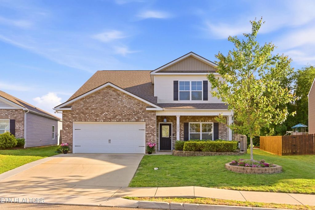 7949 Dennis Fox Lane, Knoxville
