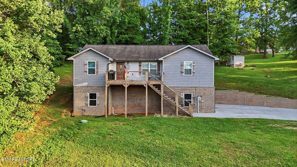 3259 River Pointe Circle, Kodak