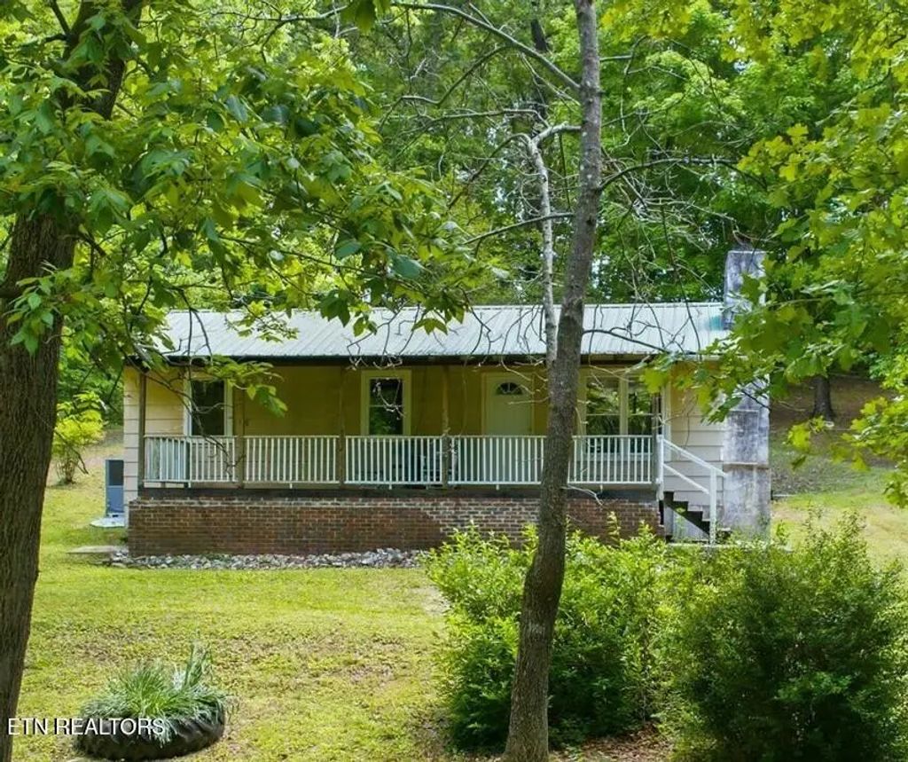 452 County Road 213, Athens