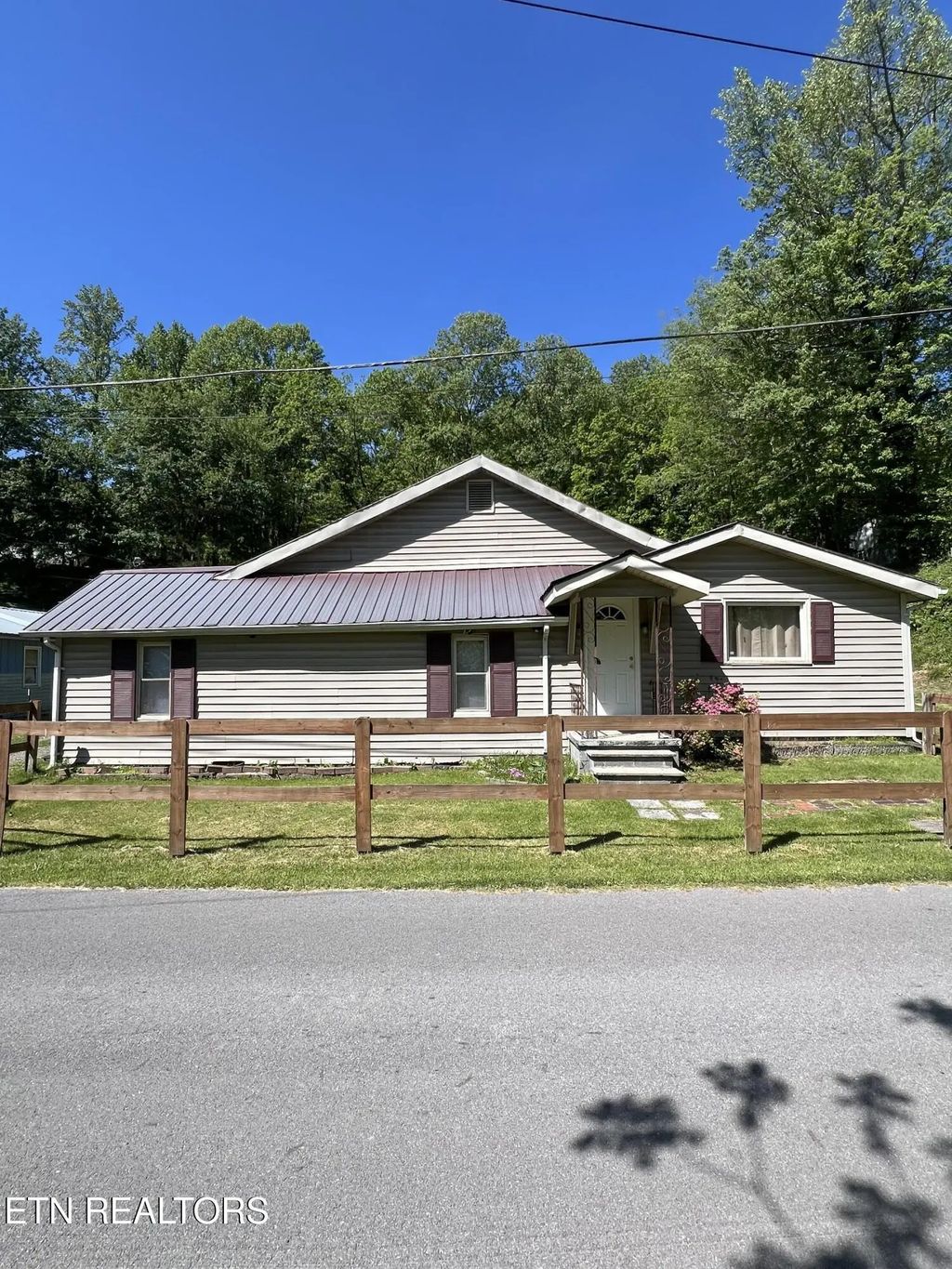 123 Cawood Lane, Middlesboro