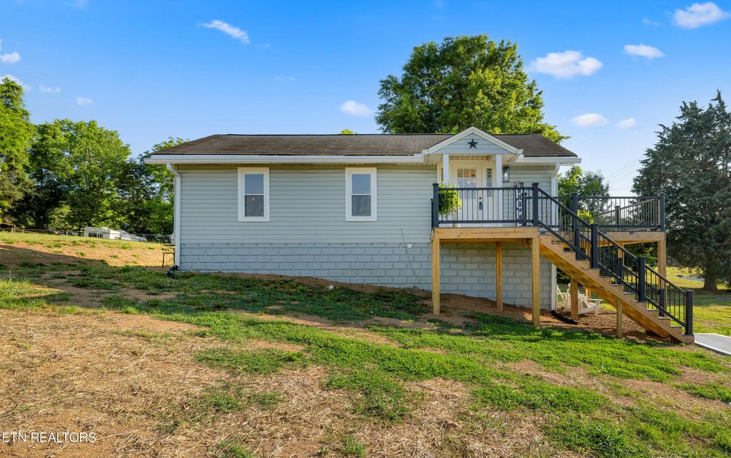 248 Hiway Drive, Clinton