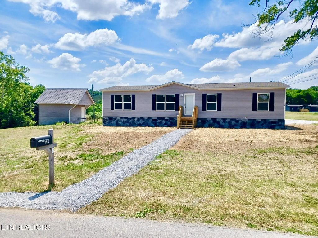 30 Sinking Springs Rd, Midway