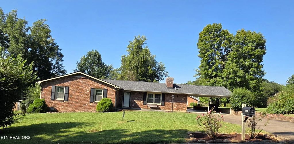 7352 Nw Winchester Drive, Knoxville