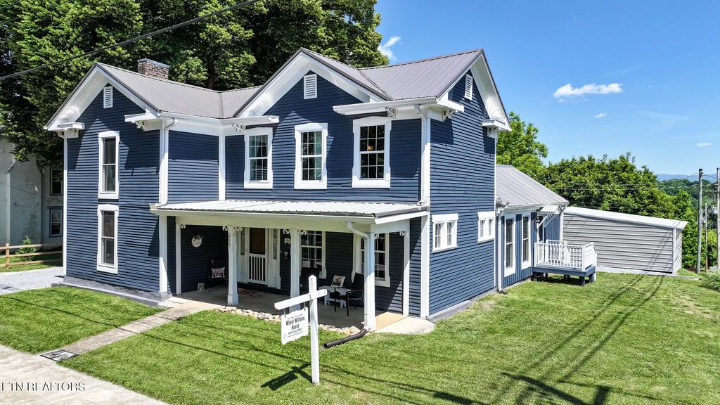 217 S Irish St, Greeneville