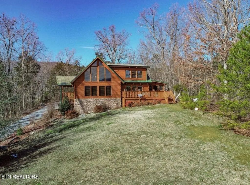 1084 Clearview Drive, Newport