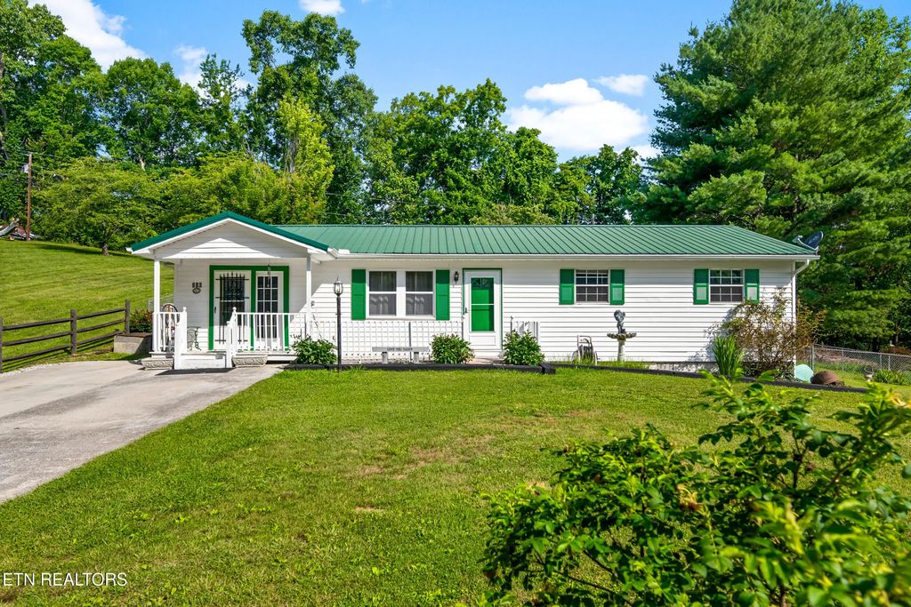 310 Hollifield Drive, Jacksboro
