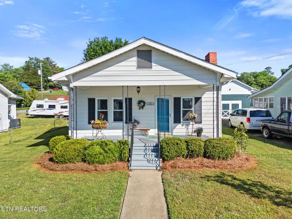 902 Fowler St, Clinton