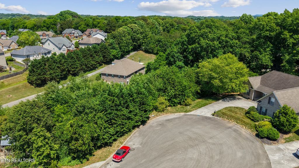 9316 Sway Branch Lane, Knoxville