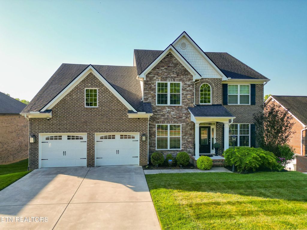 1027 Prince George Parish Drive, Knoxville