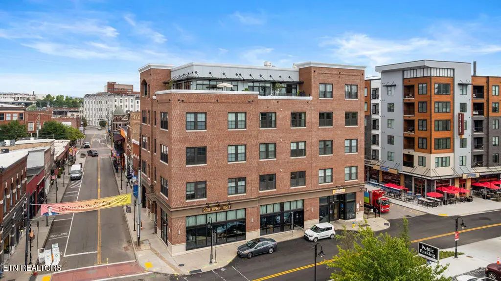 115 Willow Ave 204, Knoxville