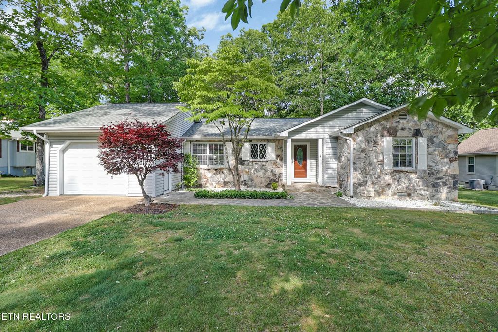 131 Berkshire Loop, Crossville