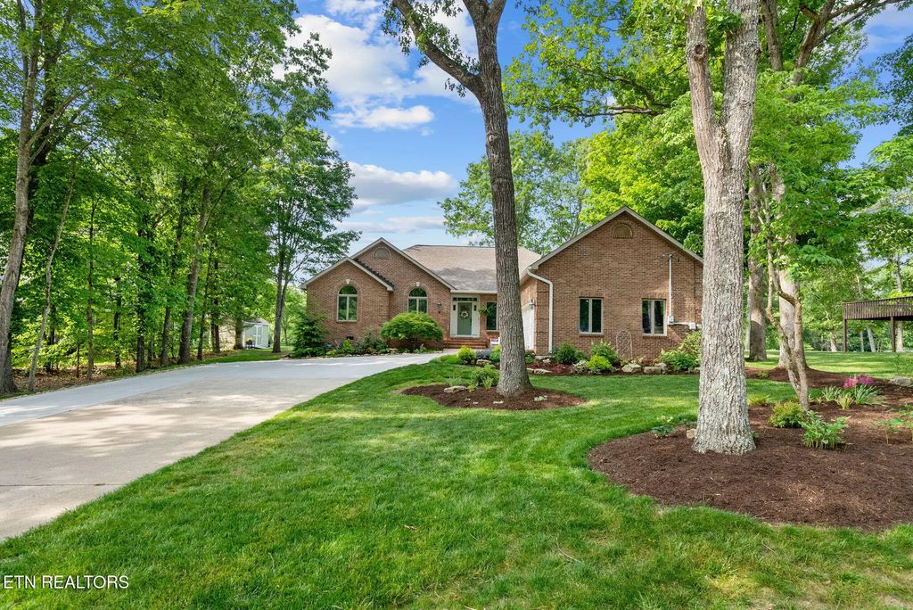 105 Cappshire Rd, Crossville