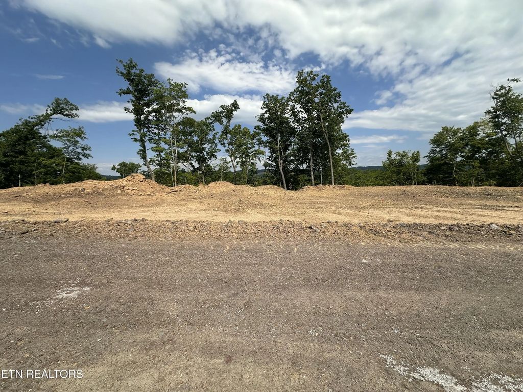 Lot 11 Sommet Ridge East, Tazewell
