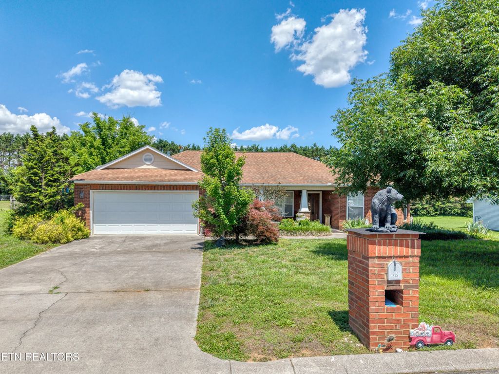 926 Mossy Grove Lane, Maryville