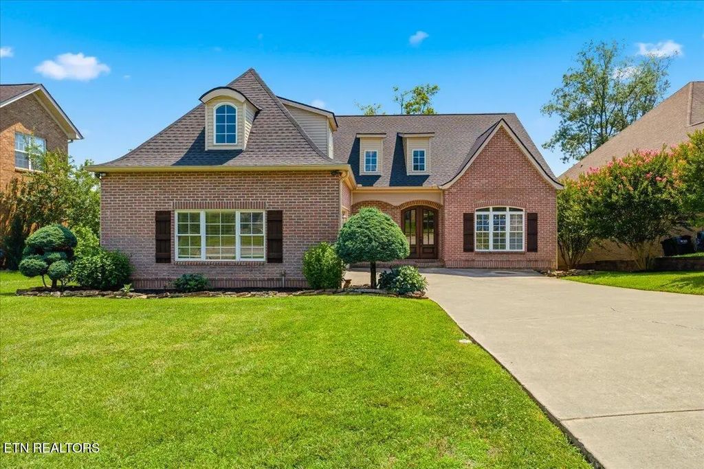 1076 Britts Drive, Lenoir City