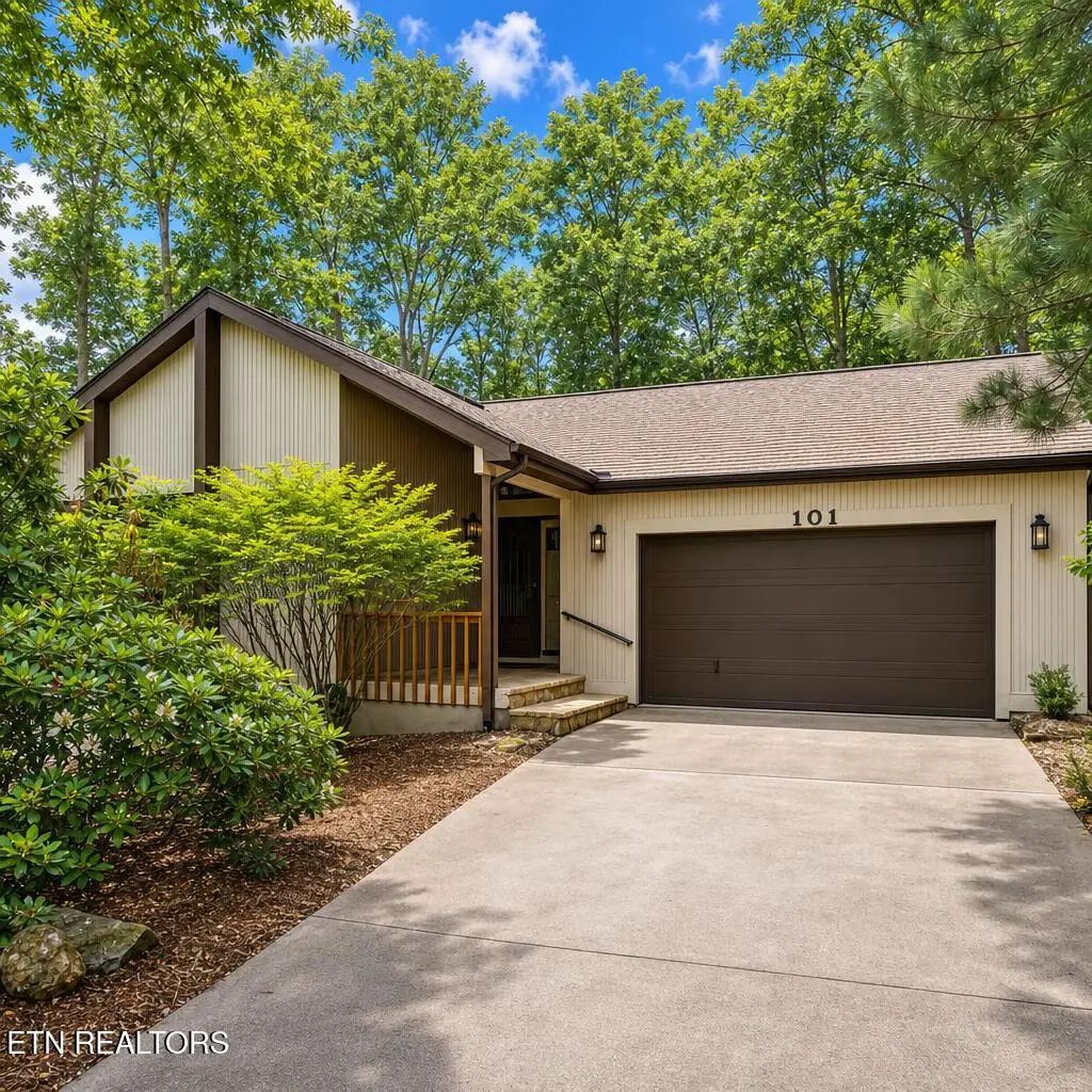 101 Adler Lane, Crossville