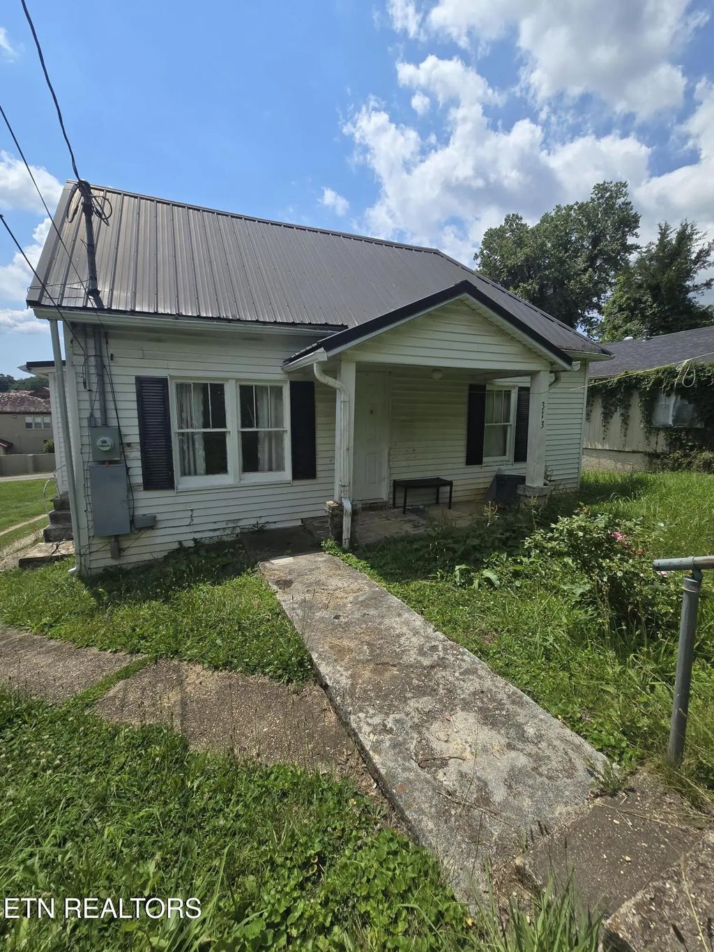 313 W Walden St, LaFollette