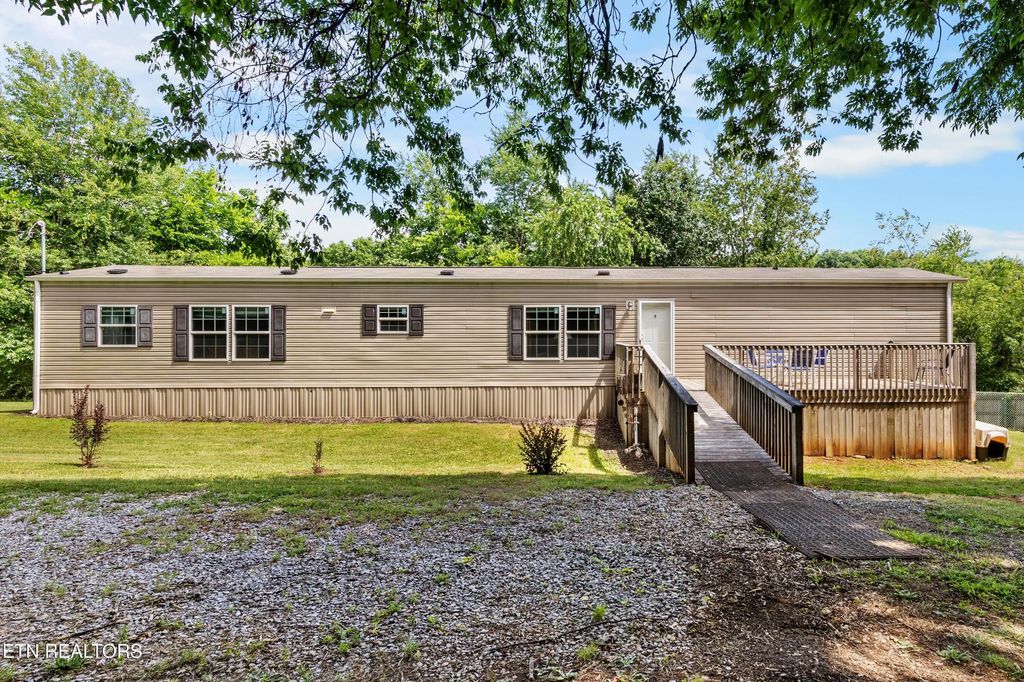 8654 Thorn Grove Pike, Knoxville