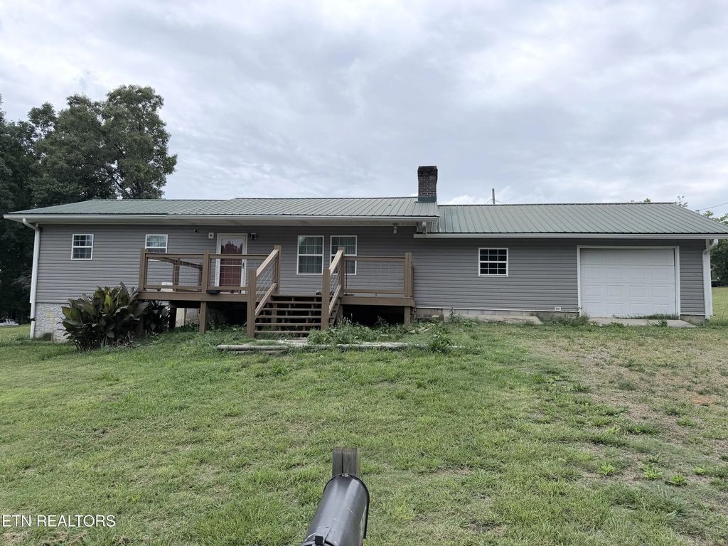 130 County Road 306, Sweetwater