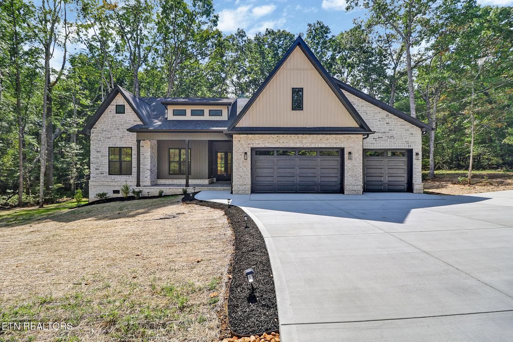 258 Westchester Drive, Crossville
