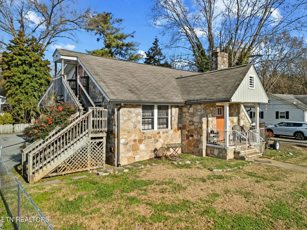 405 Ne Durbin Drive, Knoxville