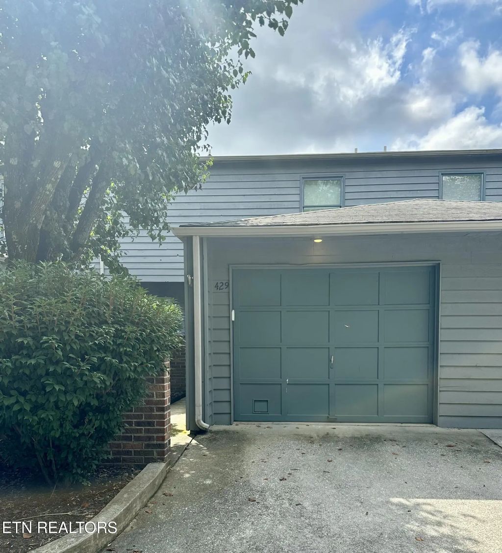 429 Bramblewood Lane, Knoxville