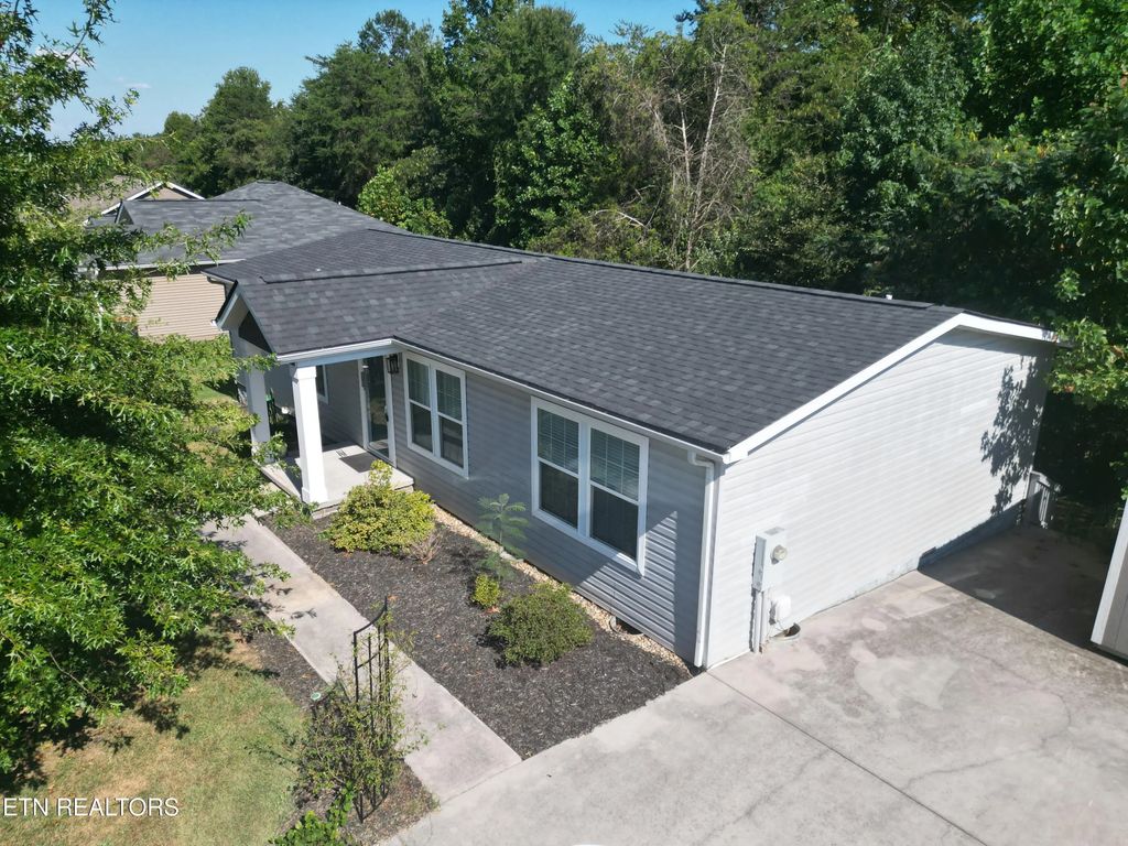 400 Contentment Lane, Knoxville