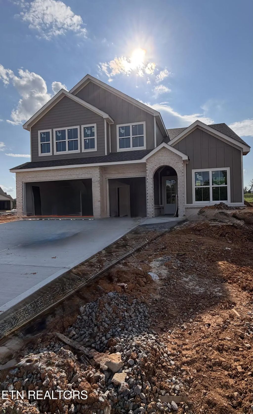 225 Poppy Place, Lenoir City