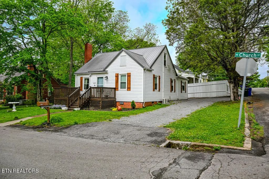 2095 Ne Church St, Cleveland