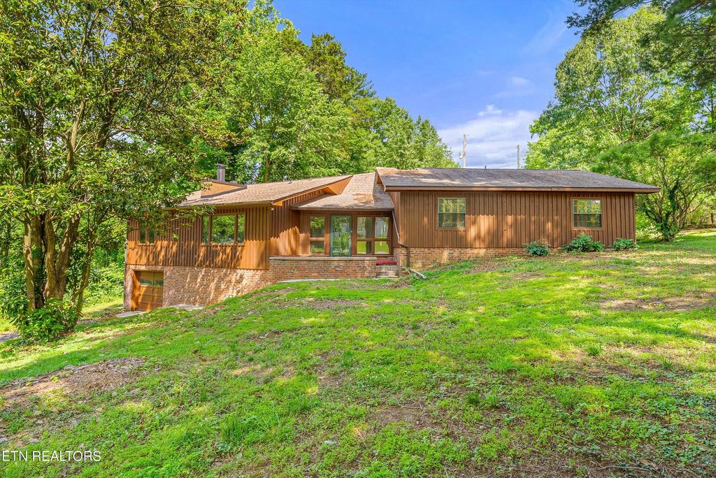 1905 Howard Drive, Knoxville