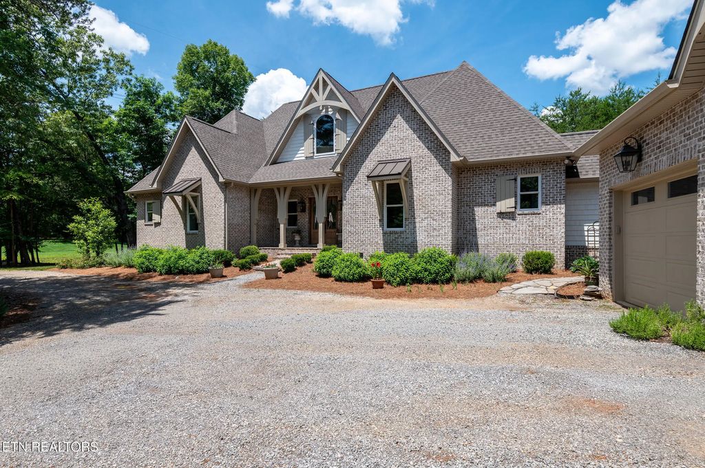 1677 Botsford Drive, Knoxville