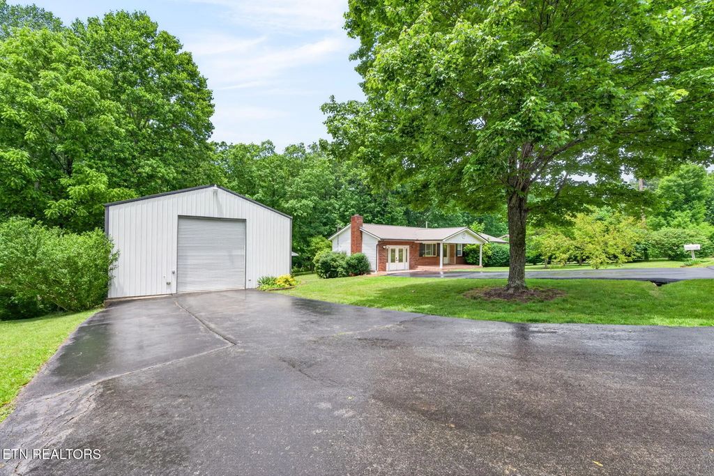 340 Prentice St, Crossville