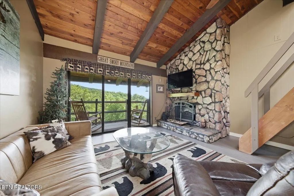 1081 Cove Rd Apt 1033, Sevierville