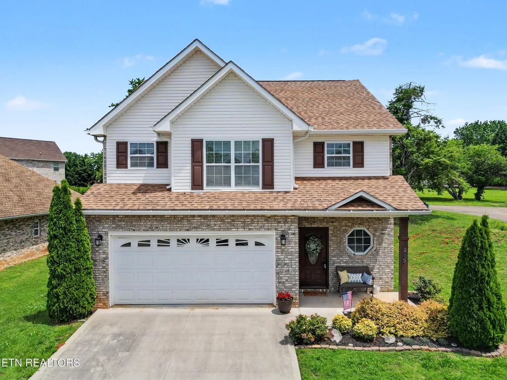 245 Royal Oaks Drive, Maryville